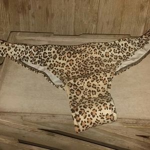 Victorias Secret Itsy Bikini Bottom leopard
